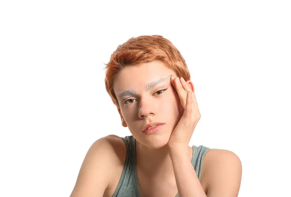 Teenager Junge Mit Gefärbten Augenbrauen Auf Weißem Hintergrund — Stockfoto