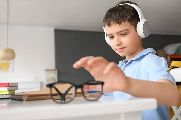 Little Schoolboy Studying Online Home — Stock Photo, Image