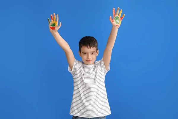 Μικρό Αγόρι Χέρια Χρώμα Στο Φόντο Χρώμα — Φωτογραφία Αρχείου