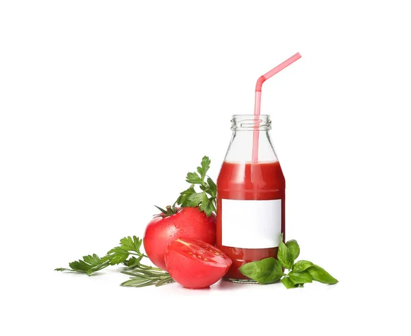 Flaska Med Välsmakande Tomatjuice Vit Bakgrund — Stockfoto