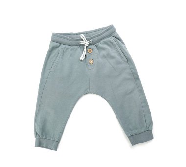 Beyaz arka planda şık bebek kıyafetleri