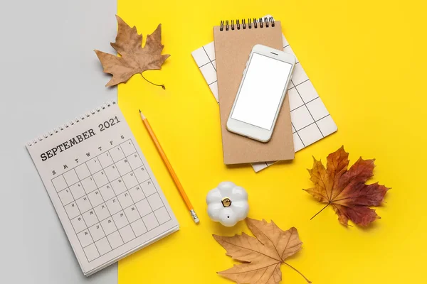 Calendar Mobile Phone Notebook Autumn Leaves Color Background — Stock Photo, Image