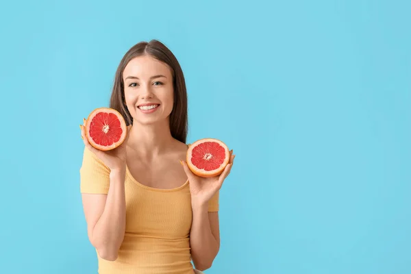 Beautiful Young Woman Juicy Grapefruit Color Background — Stock Photo, Image