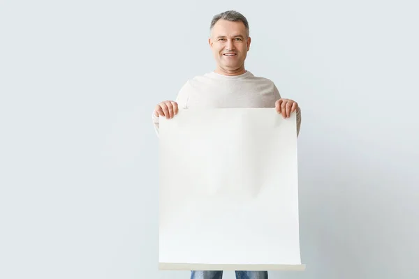 Mature Man Blank Poster Light Background — Stock Photo, Image