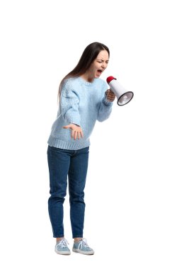 Beyaz arka planda megafonu olan genç bir kadın.