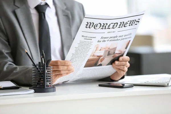 Young Businessman Reading Newspaper Office Closeup — Stock Photo, Image