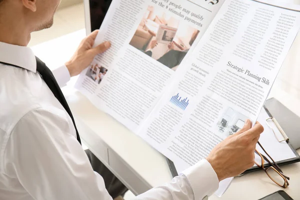 Young Businessman Reading Newspaper Office Closeup — Stock Photo, Image