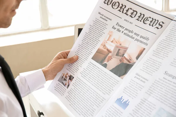 Young Businessman Reading Newspaper Office Closeup — Stock Photo, Image