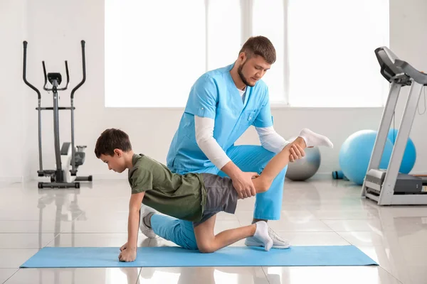 Physiotherapist Working Boy Rehabilitation Center — Stock Photo, Image