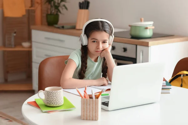 Tired Little Girl Studying Home — Stock Photo, Image
