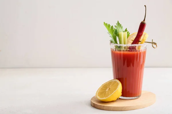 Glass Bloody Mary Cocktail Garnished Red Chili Pepper Lemon Light — Stock Photo, Image