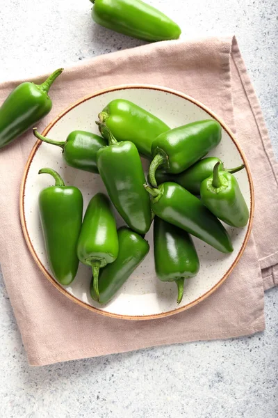 Plate Green Jalapeno Peppers Light Background — Stock Photo, Image