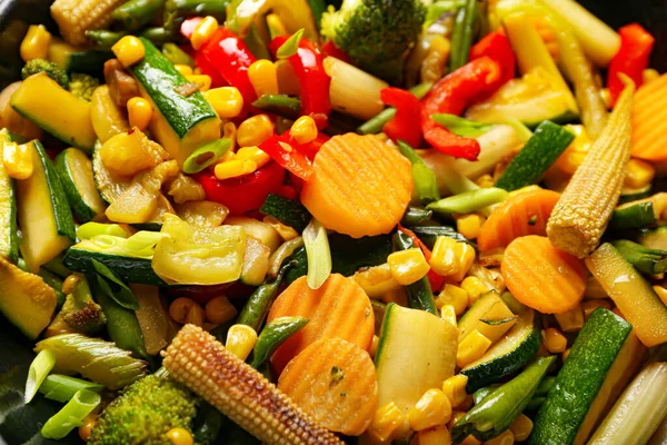 Různé Smažené Zeleniny Jako Pozadí Detailní Záběr — Stock fotografie