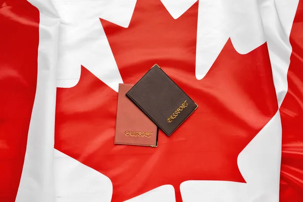 Paspoorten Onder Vlag Van Canada — Stockfoto