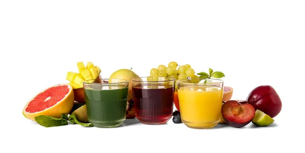 Vasos Con Zumo Saludable Frutas Verduras Sobre Fondo Blanco — Foto de Stock