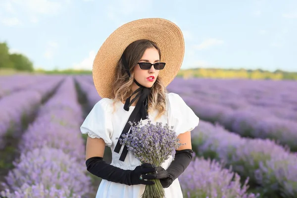 Beautiful Young Woman Lavender Field — Stock Photo, Image