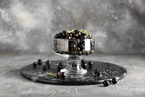 Glass Bowl Ripe Black Currant Grunge Background — Stock Photo, Image