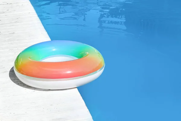 Inflatable Ring Edge Swimming Pool — Stock Photo, Image