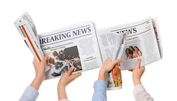 Mulheres Com Jornais Sobre Fundo Branco — Fotografia de Stock