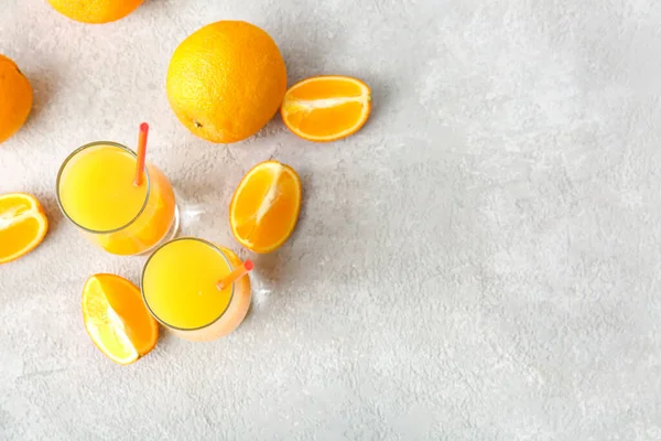 Glasses Tasty Orange Juice Light Background — Stock Photo, Image