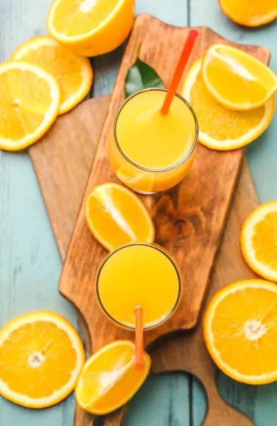 Glasses Tasty Orange Juice Color Wooden Background — Stock Photo, Image