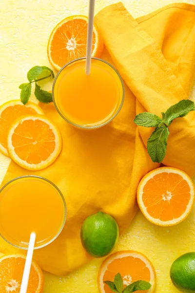 Ποτήρια Γευστικού Χυμού Πορτοκαλιού Φόντο Χρώματος — Φωτογραφία Αρχείου