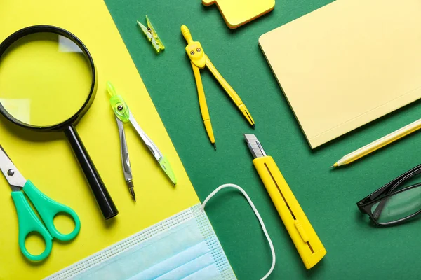 Set Papelería Máscara Médica Sobre Fondo Color —  Fotos de Stock