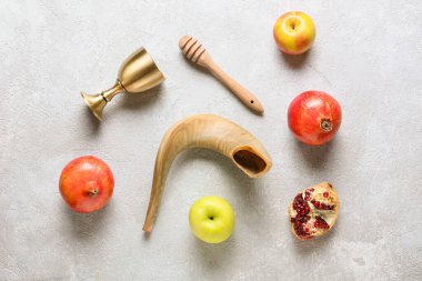 Rosh hashanah (Yahudi Yeni Yılı) için grunge arkaplanda kompozisyon