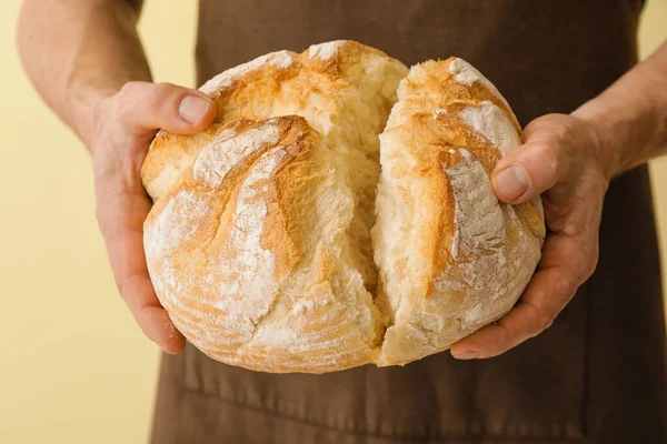 Male Baker Fresh Bread Color Background Closeup — Stock Photo, Image