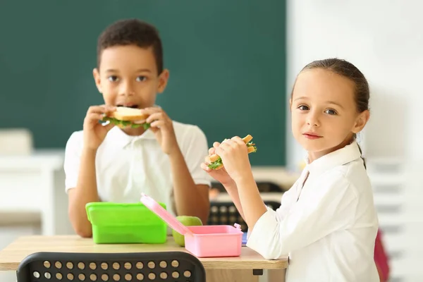 Cute Little Children Having Lunch School — Stock Photo, Image