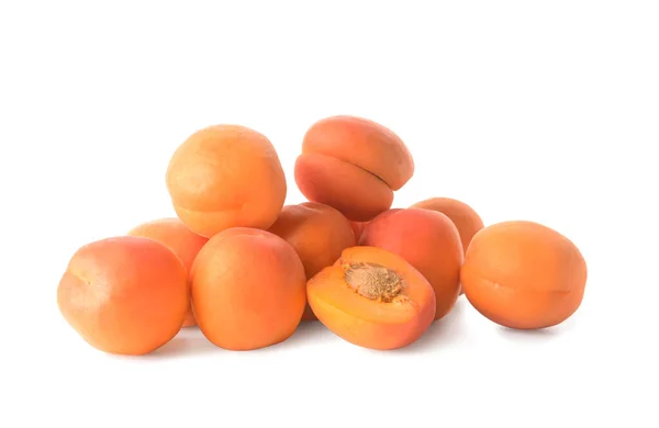 Smaklig Mogna Aprikoser Vit Bakgrund — Stockfoto