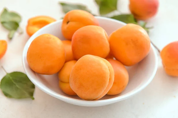 Bowl Tasty Ripe Apricots Light Background — Stock Photo, Image