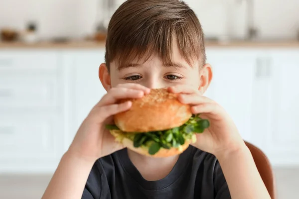 Little Boy Tasty Vegan Burger Kitchen — Stock Photo, Image