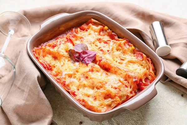 Baking Dish Tasty Tomato Lasagna Light Background — Stock Photo, Image