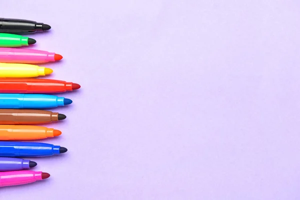 Bunte Marker Auf Farbigem Hintergrund — Stockfoto