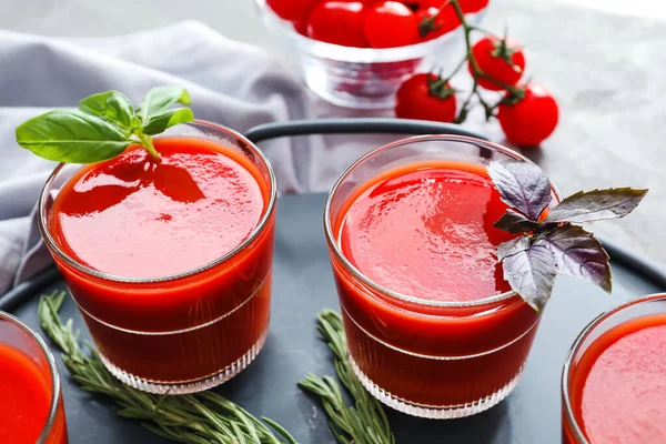 Glasses Tasty Tomato Juice Dark Background — Stock Photo, Image