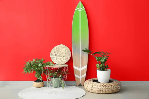 Intérieur Chambre Moderne Avec Planche Surf — Photo