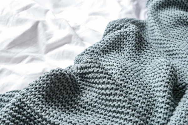 Knitted Plaid Bed Closeup — Stock Photo, Image