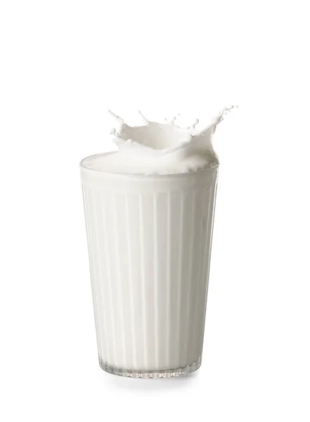 Vaso Sabrosa Leche Con Salpicaduras Sobre Fondo Blanco — Foto de Stock