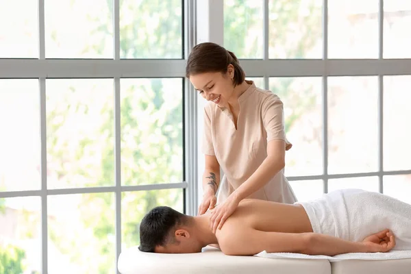 Massage Therapist Working Patient Medical Center — Stock Photo, Image