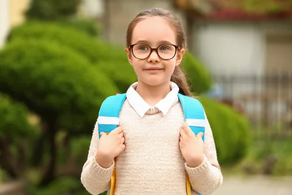 Little Schoolgirl Backpack Outdoors — Stock Photo, Image