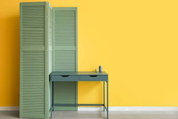 Modern Workplace Folding Screen Color Wall — 스톡 사진