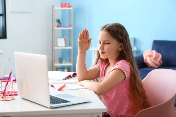 Little Girl Studying Online Home — Stock Photo, Image