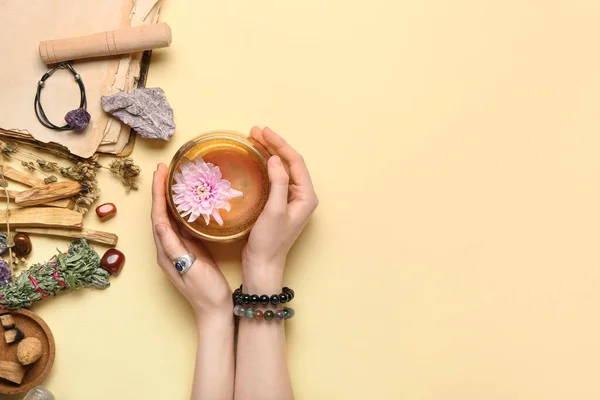 Hands Tibetan Singing Bowl Color Background — Stock Photo, Image