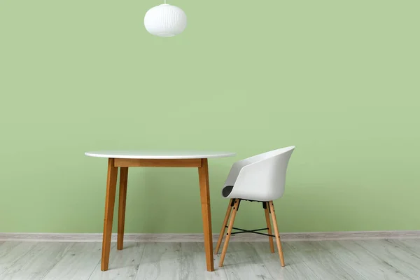 Stylish Dining Table Color Wall — 스톡 사진