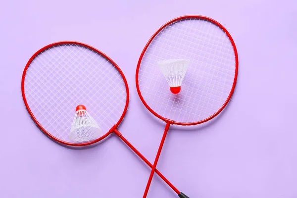Badminton Rackets Shuttlecocks Kleur Achtergrond — Stockfoto
