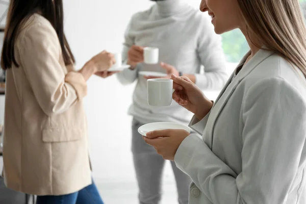 People Having Coffee Break Office — Stock Photo, Image