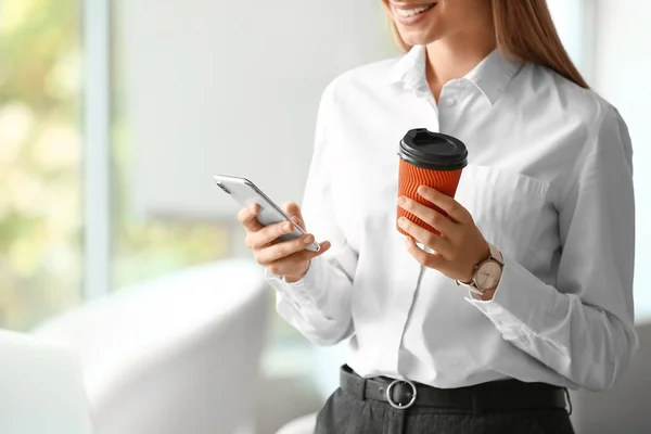 Young Woman Phone Having Coffee Break Office — Stock Photo, Image