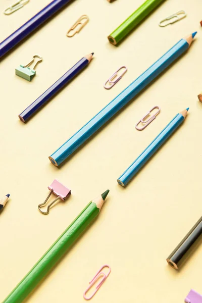 Pencils Paper Clips Color Background — Stock Photo, Image