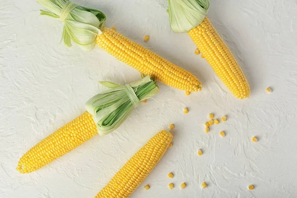 Fresh Corn Cobs Light Background — Stock Photo, Image